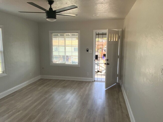 Foto del edificio - Beautiful Rodeo 2 bedroom 1 bath