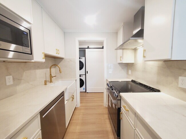 Foto del edificio - 85 Riverside Ave