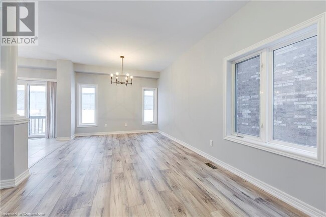 Building Photo - 5160 Bird Blvd