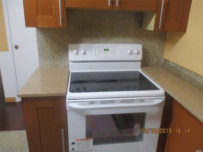 Foto del edificio - 93 Serpentine Ln
