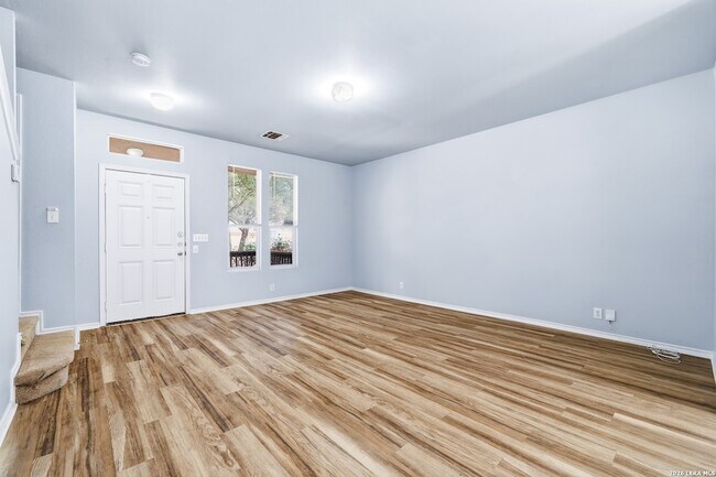 Photo - 10302 Lateleaf Oak House