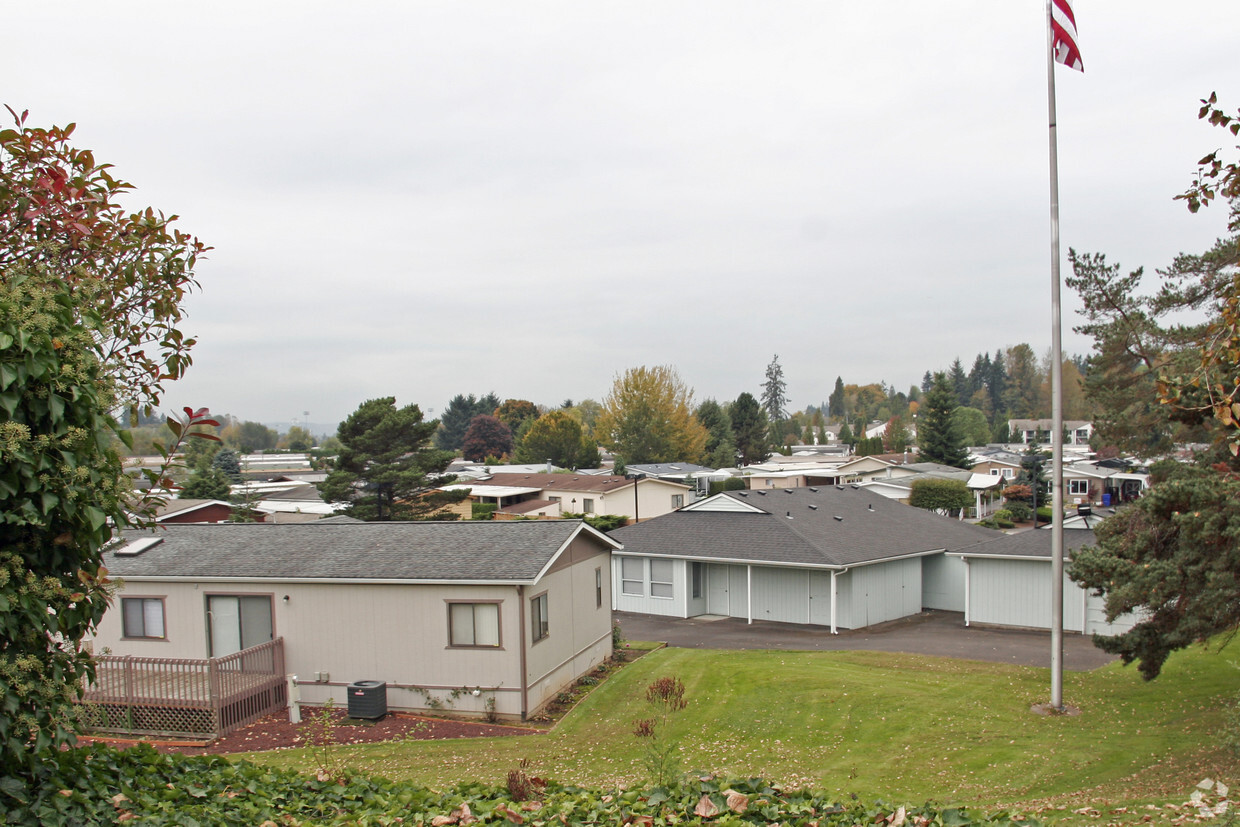 Building Photo - Brookhollow Mobile Home Park