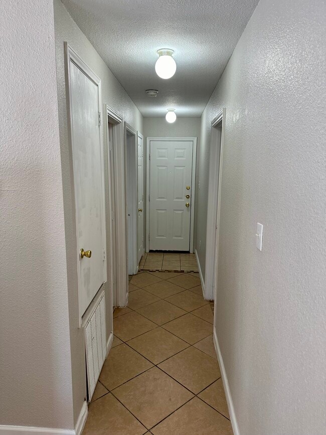 Building Photo - 4304 Covenant Ct