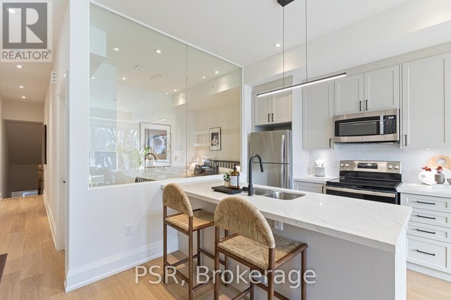 Building Photo - 53 Harriet St