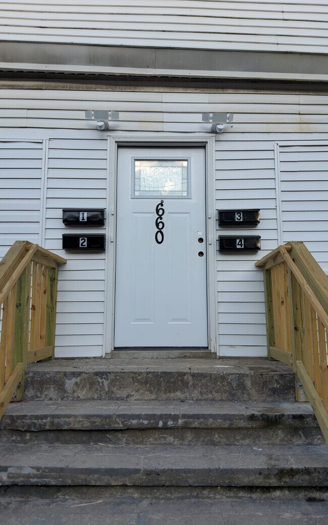 Door bell and mailbox ?? ready - 660 Grove St