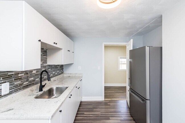 Foto del edificio - 482 E Jenkins Ave