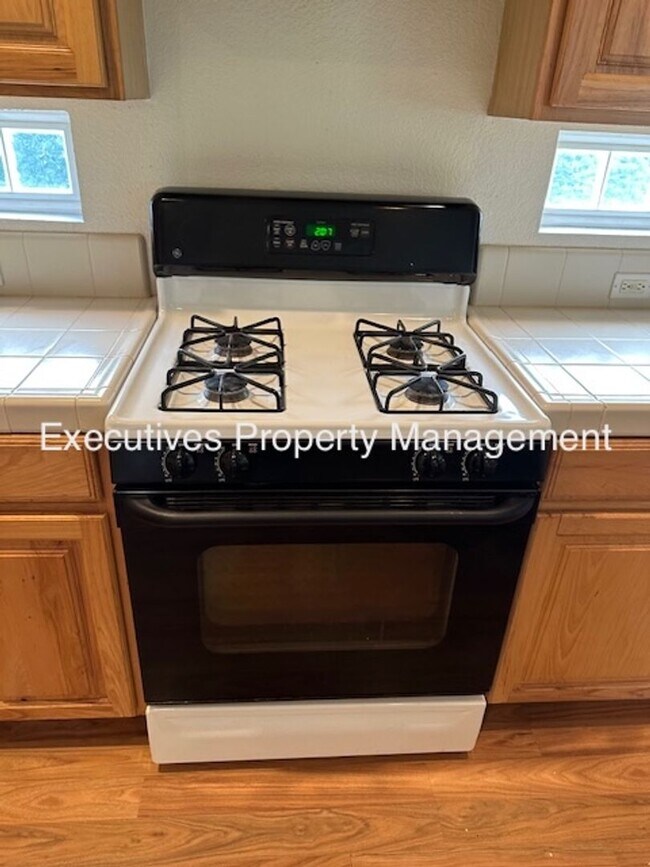 Foto del edificio - 3564 Santiago Ave