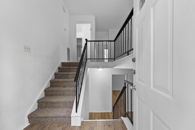 Foto del edificio - 2247 Oak Shores Dr