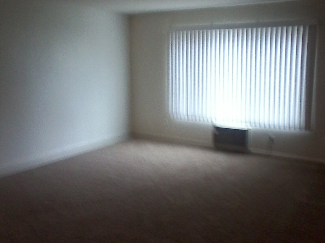 Primary Photo - 12000 Marguerite Ave