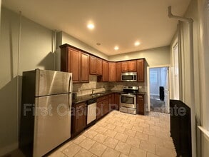 Building Photo - 118 E New St