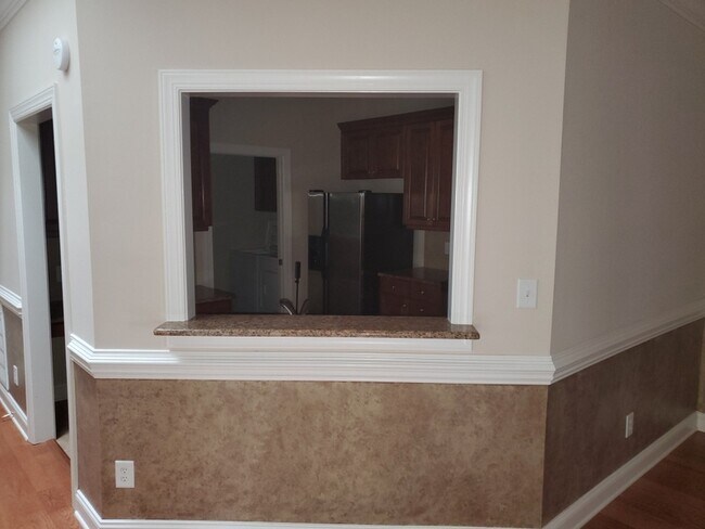 Foto del edificio - 2631 Lockwood Rd