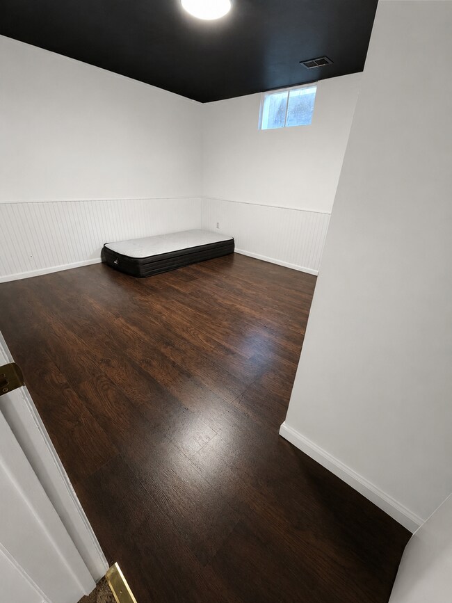 Foto del edificio - 1134 Cherry Ln