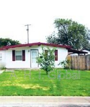 Building Photo - 4421 S Hayden St