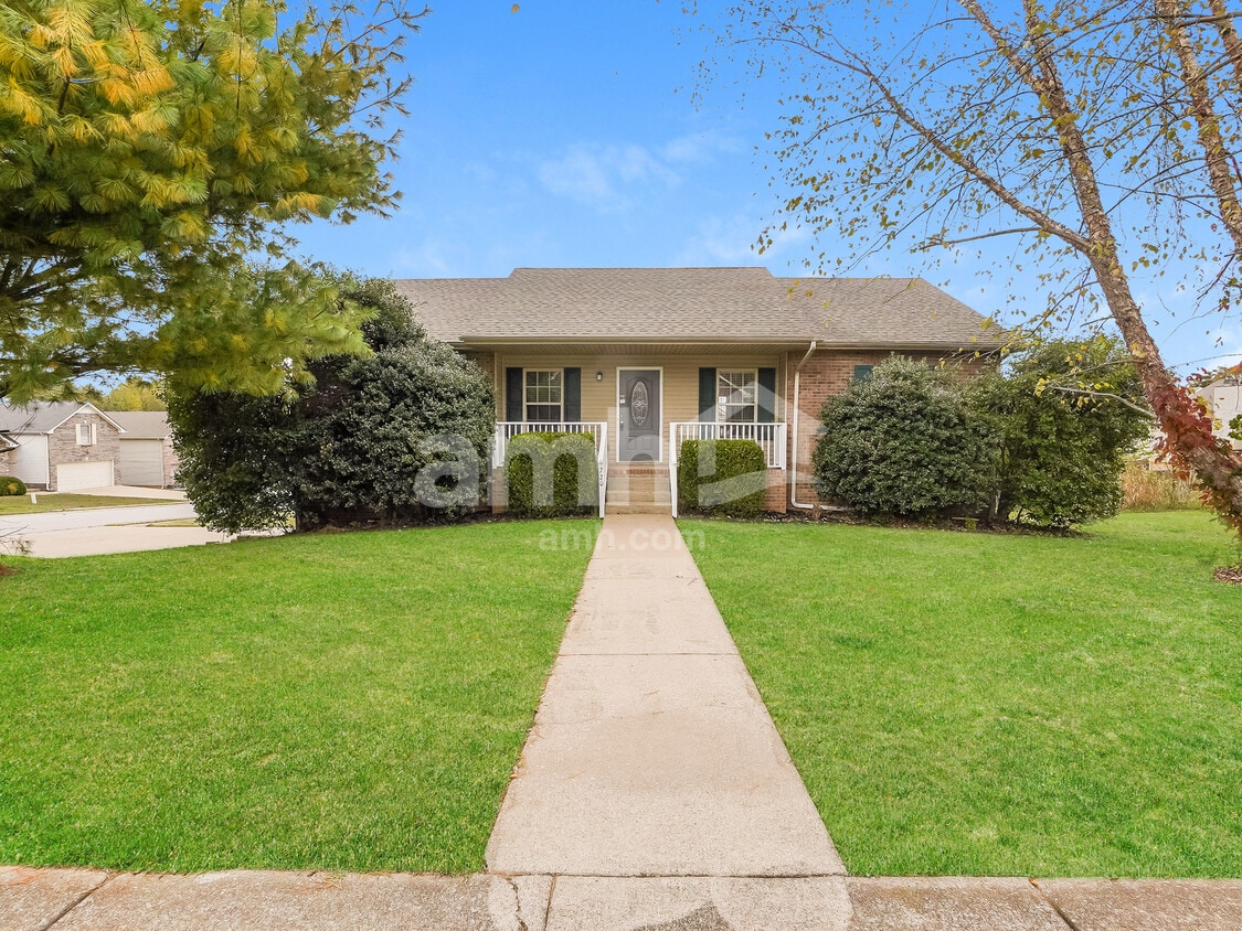 Primary Photo - 720 Arrowfield Dr