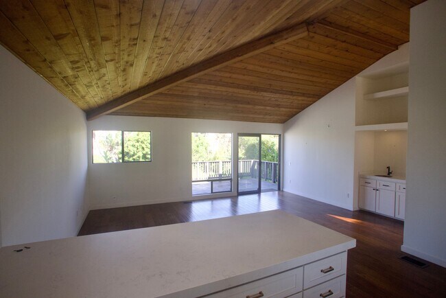 Foto del edificio - 2032 Cordero Rd