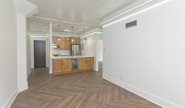 Building Photo - Bank Lofts