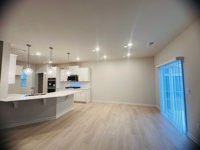 Building Photo - 214 Hamptons Cove Rd
