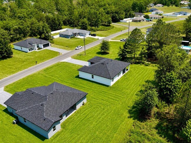 Building Photo - 15775 SW 59th Avenue Rd