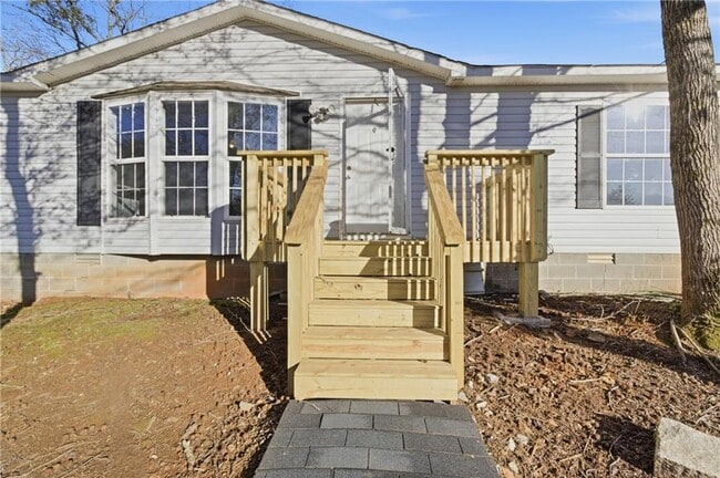 Building Photo - 5320 Long Branch Rd