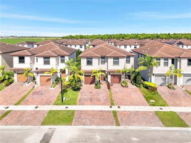 Building Photo - 25540 SW 108th Ave