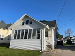 Building Photo - 801 Scott Ave