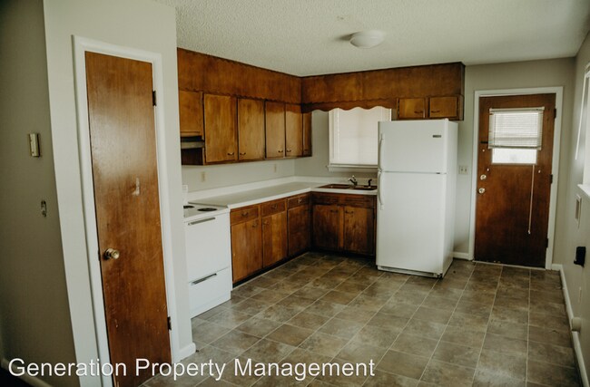 Foto del edificio - 933 W Crest Rd