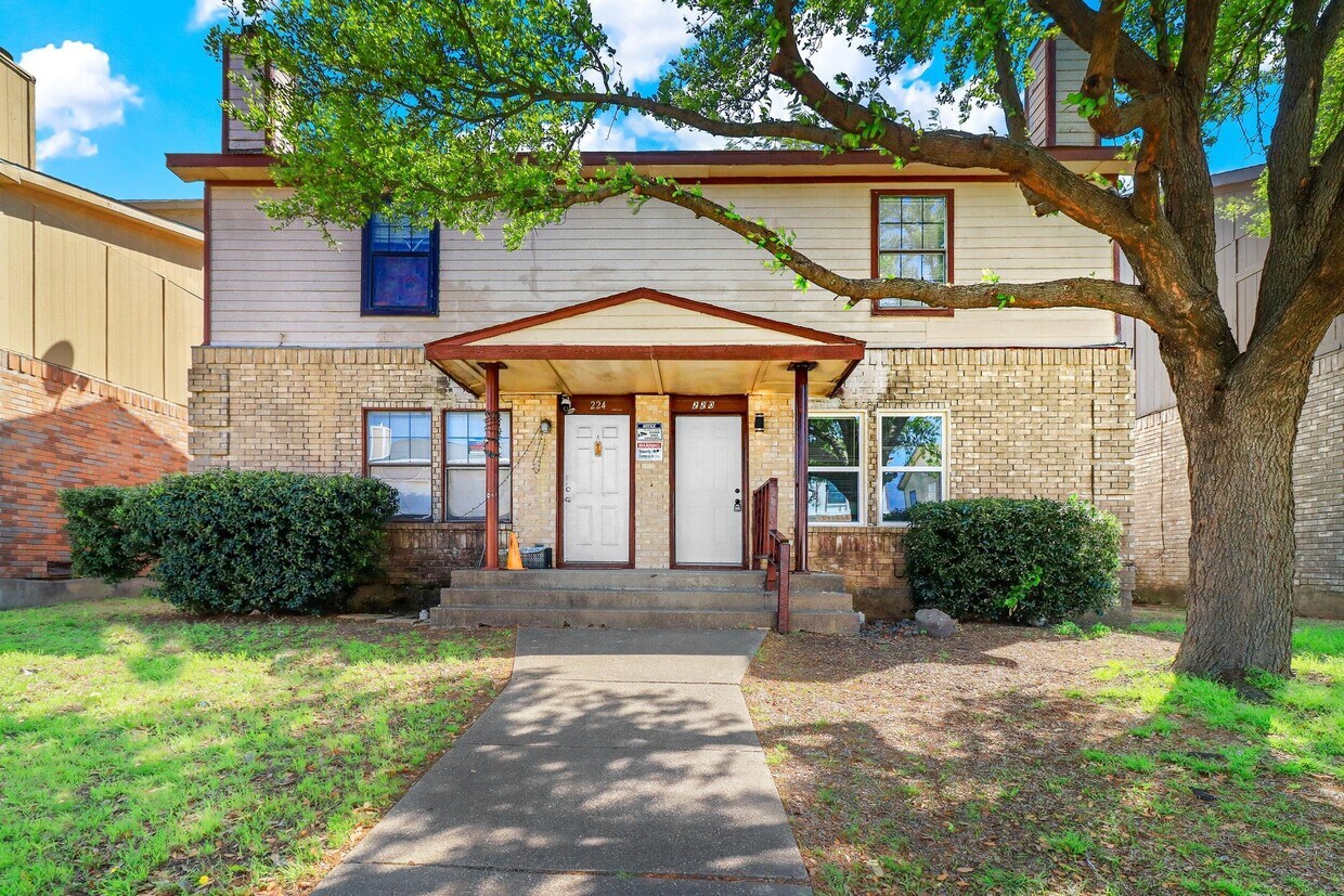 Foto principal - 220 Alexandria St