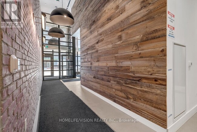 Building Photo - 1635 Military Trail