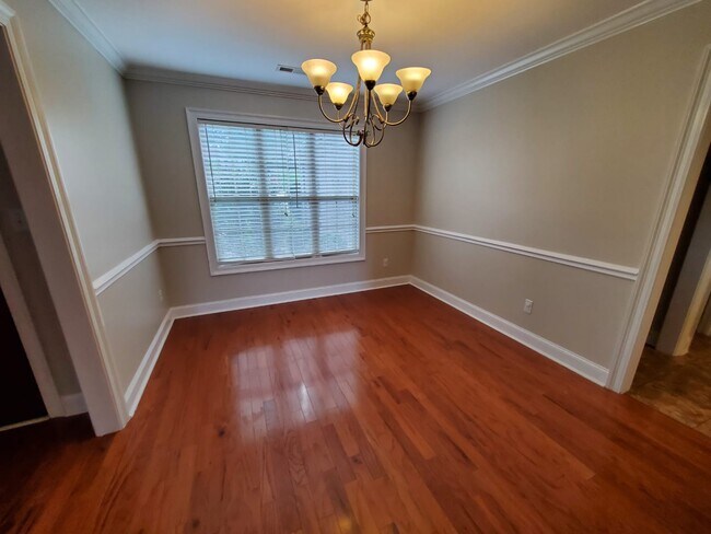 Building Photo - 486 Bell Cir