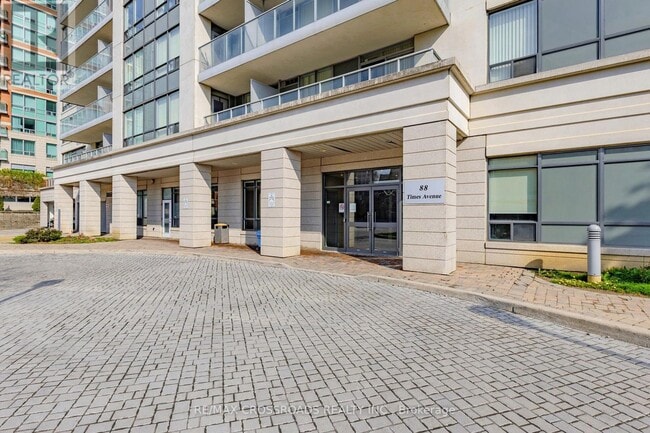 Photo du bâtiment - 88-688 Times Ave
