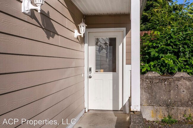 Building Photo - 4 br, 2 bath House - 3436 Abbott St