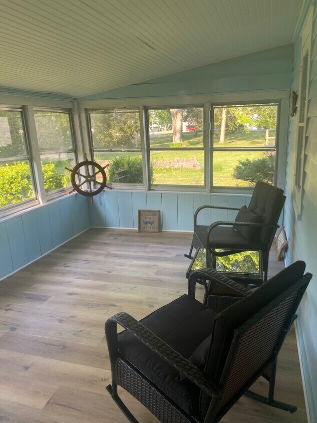 Foto principal - 3573 Charles St