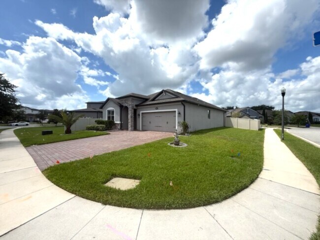Foto del edificio - 1165 Hilltop Pl