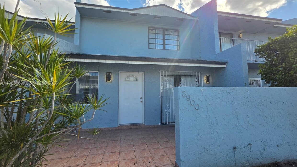 Foto del edificio - 3900 SW 107th Ave