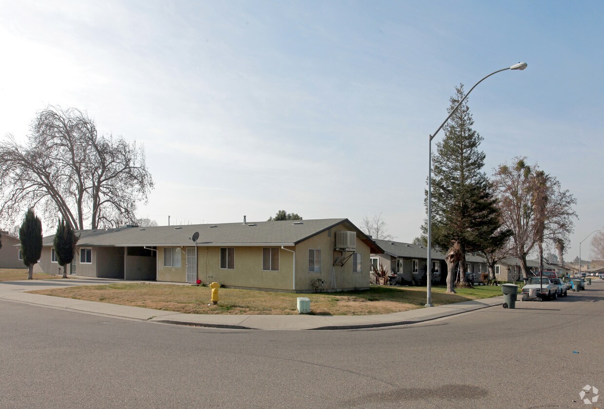 Foto del edificio - 100 Herndon Rd
