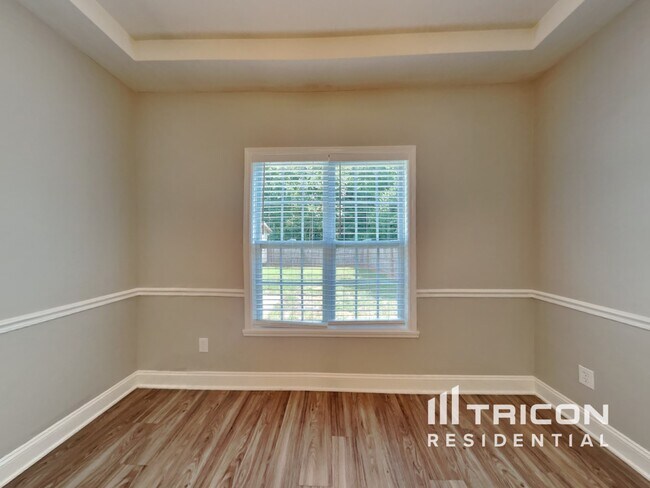 Foto del edificio - 5816 Sycamore Glen Rd
