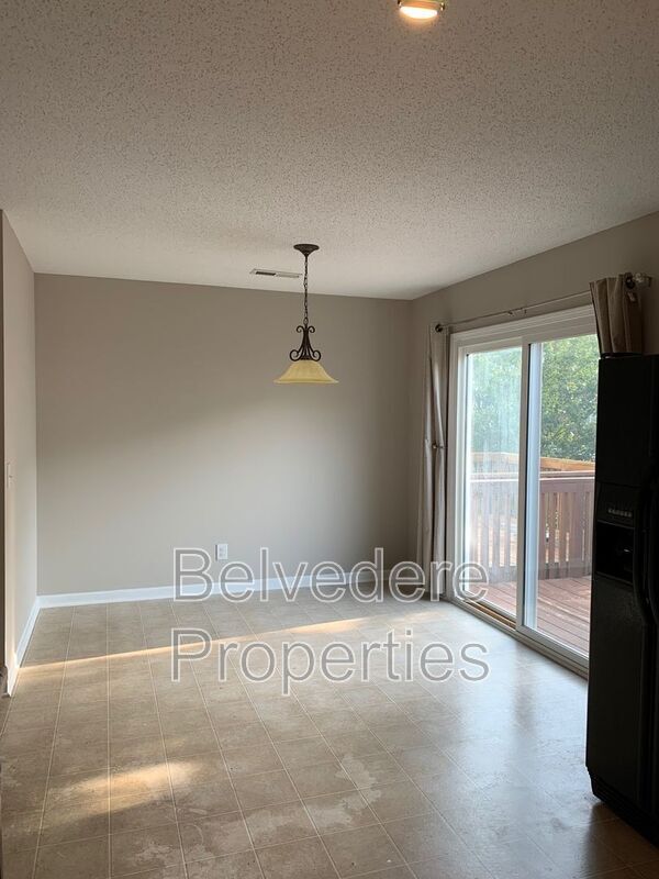 Foto del edificio - 18 Dillingham Pl