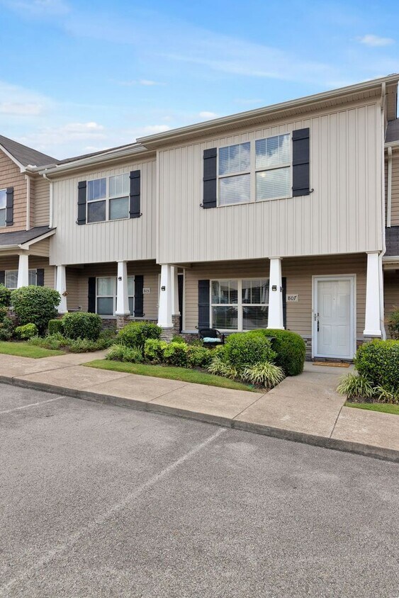 Foto principal - 807 Lower Park Pl