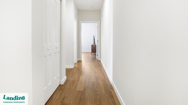 Foto del edificio - 9906 Runway Dr