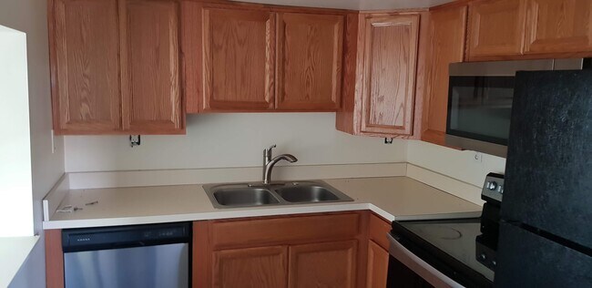 Foto del edificio - 6701 Allentown Blvd