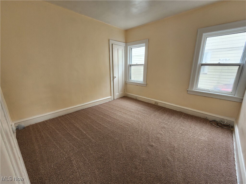 820 Helmsdale Rd Cleveland Heights, OH 44112 – photo 5
