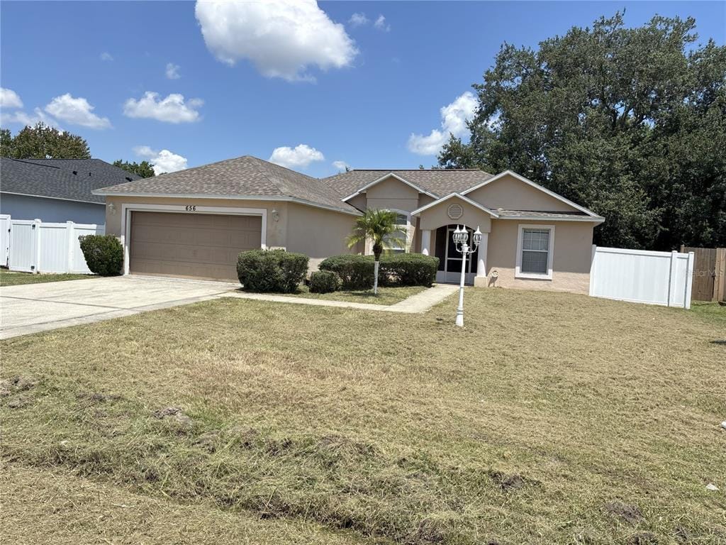 Foto principal - 656 Linnet Ct
