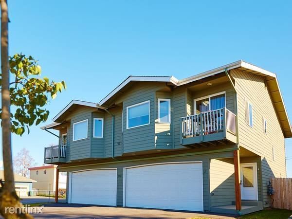 Primary Photo - 3301 Greenland Dr