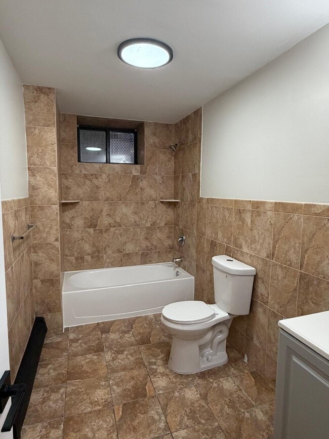 Foto del edificio - 150 S Harrison St