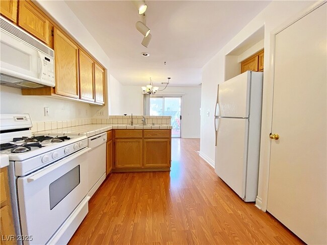 Foto del edificio - 198 Chadwell Ct