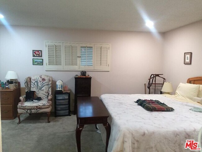 Foto del edificio - 7541 Agnew Ave
