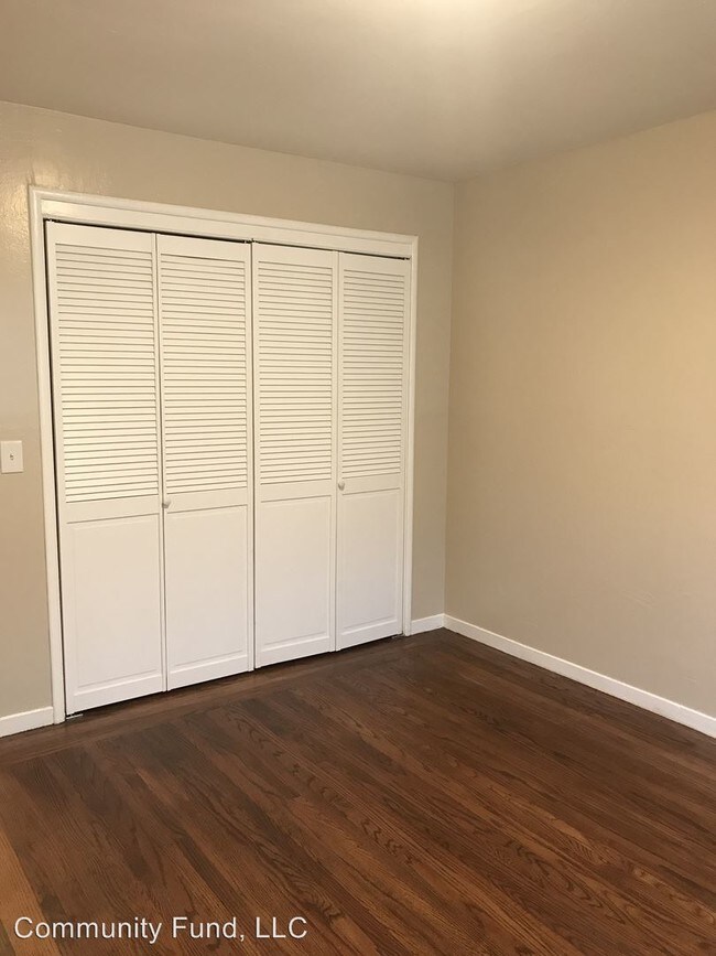 Building Photo - 2736 77th Ave