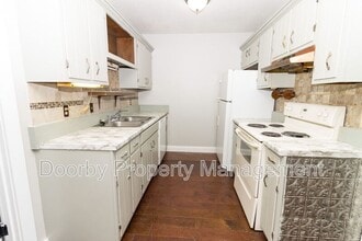 Building Photo - 8800 Millard Lee Ln