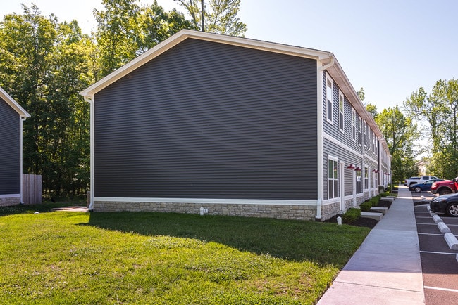 Building Photo - 2209 Crossfield Dr