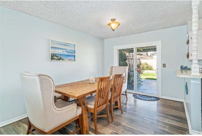 Foto del edificio - ***COMING SOON*** LAKEWOOD EAST 3BR/2BATH HOME